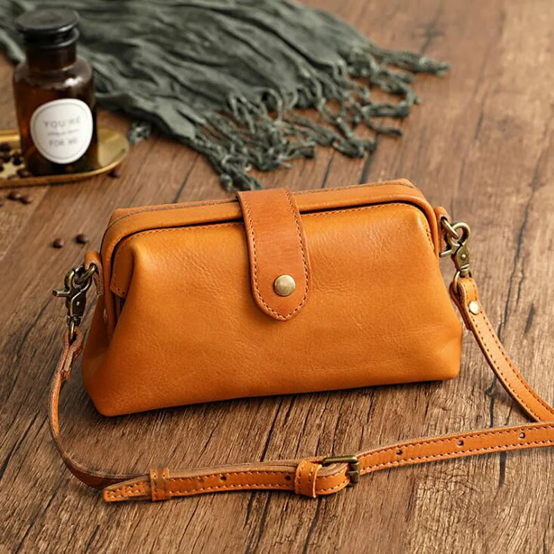 Dames leren crossbody tas met verstelbare schouderband – tijdloos & elegant – Valéssine