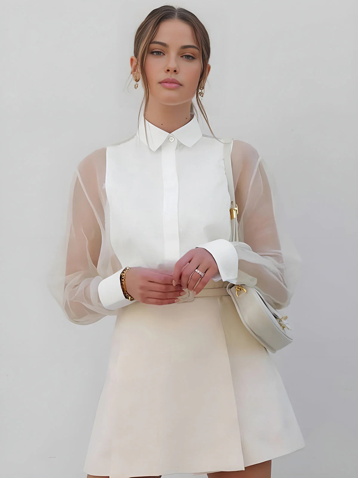 Dames Blouse met Transparante Mouwen – Elegant & Vrouwelijk – Évarisse
