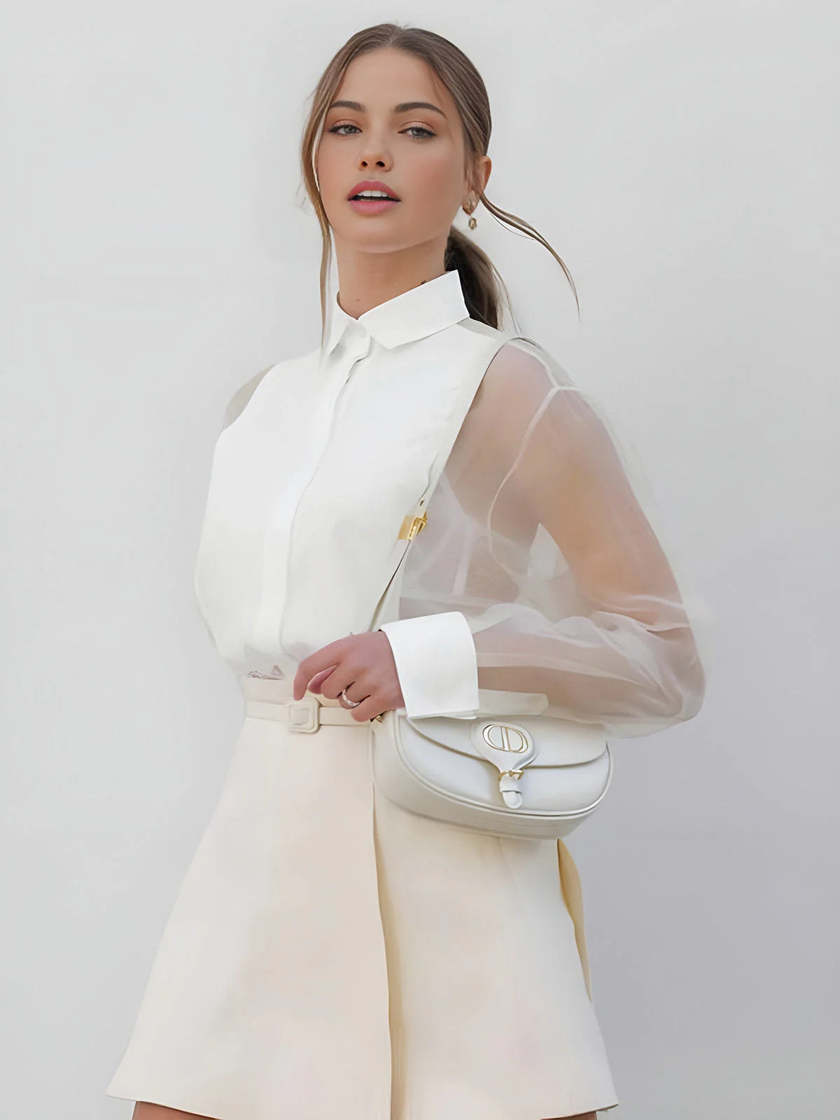 Dames Blouse met Transparante Mouwen – Elegant & Vrouwelijk – Évarisse