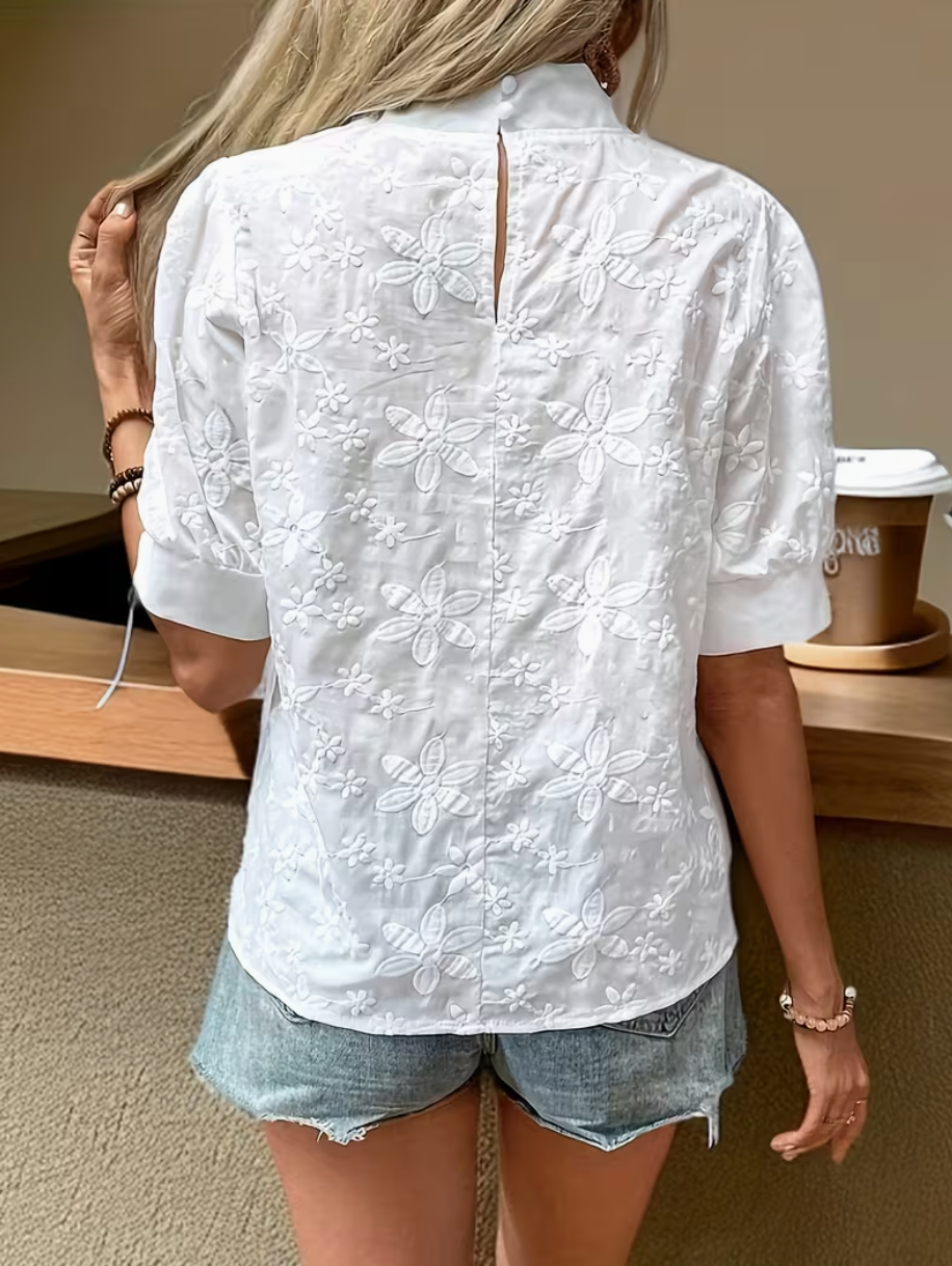 Geborduurde Blouse met Opstaande Kraag – Elegant & Tijdloos – Ysavélore