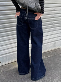 Blauwe Jeans met Rechte Wijde Pijpen en Five-Pocket Afwerking – Tijdloos & Casual – Azurine