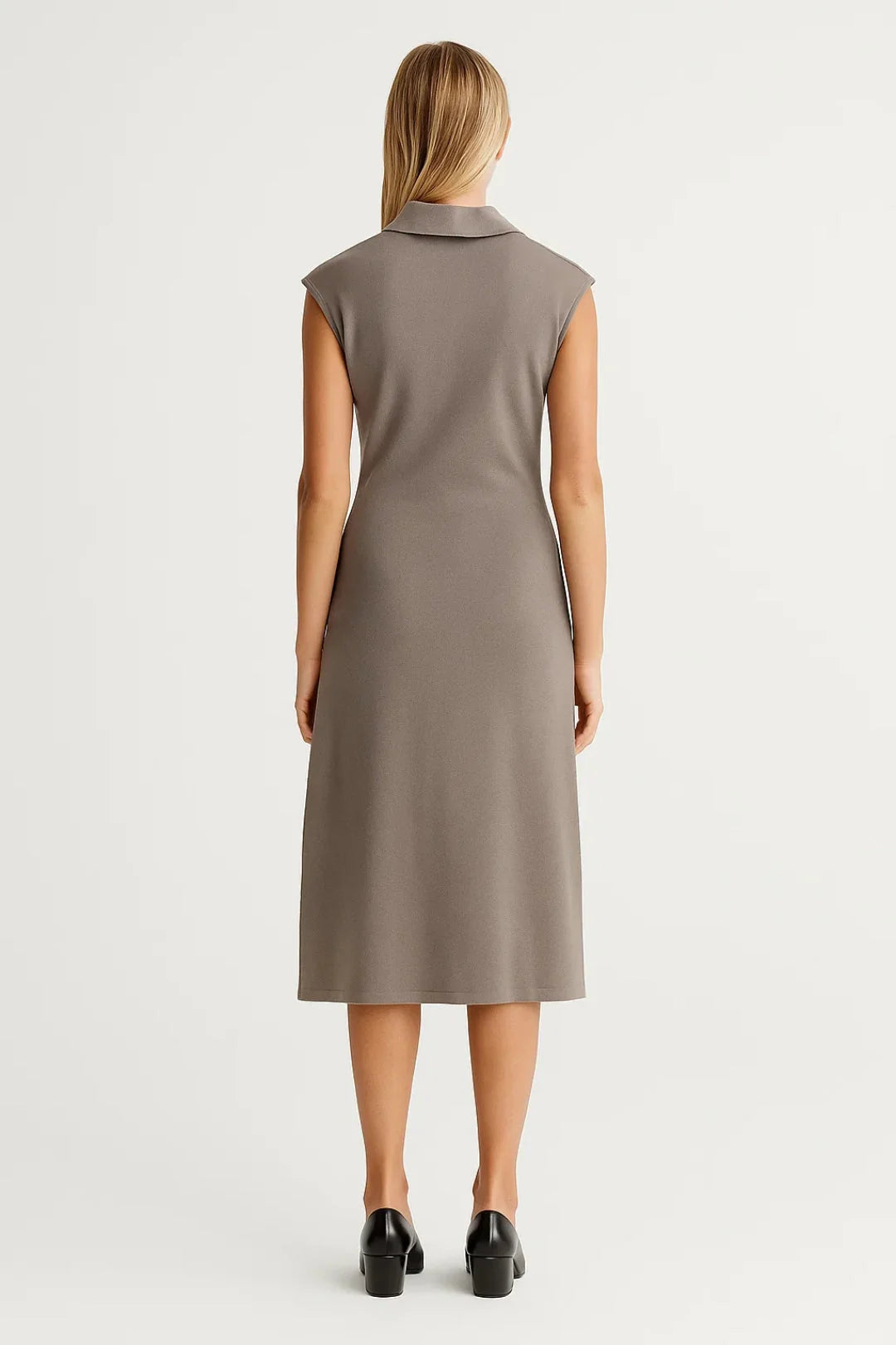 Dames Midi Jurk zonder Mouwen met Knopen – Getailleerd & Elegant – Valirenne