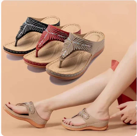 Slippers met Verstelbare Teenriem en Gedempte Zool – Comfortabel & Zomers – Aléane