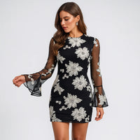 Mesh Mini Jurk met Bloemenprint en Klokmouwen – Romantisch & Elegant – Aline