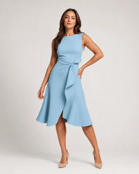 Lichtblauwe asymmetrische midi-jurk voor dames met uitlopende rok