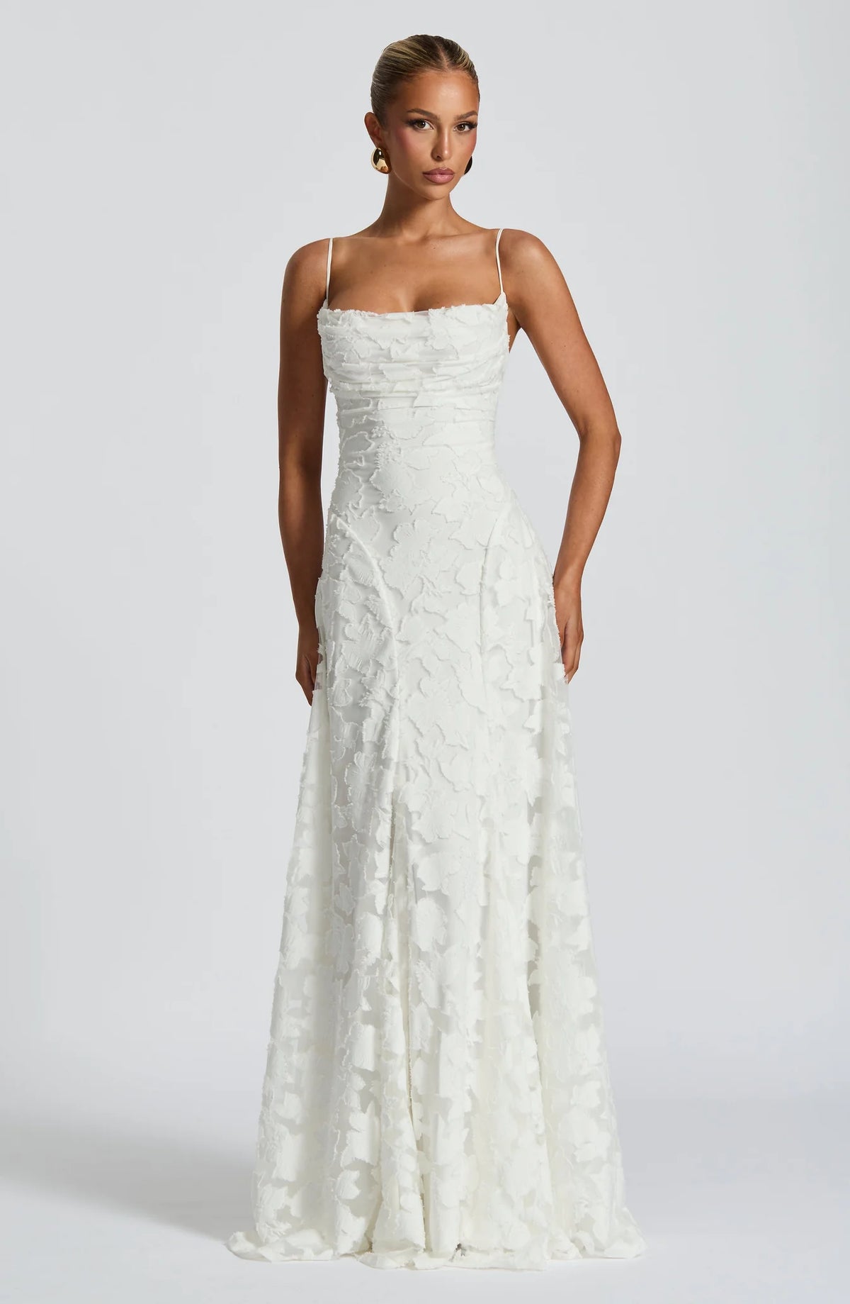 Dames maxi jurk met cowl hals en bloemenpatroon – elegant & vrouwelijk – Avirelle