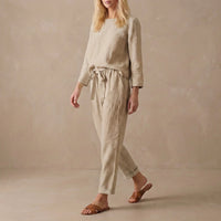 Tweedelige Set met Boothals-blouse en Broek met Trekkoordtaille – Verfijnd & Zomers – Bathilde