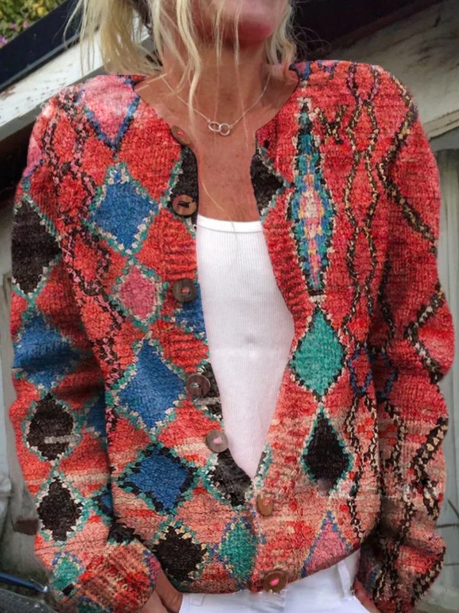 Bedrukt gebreid dames vest met ruitmotief in rood, blauw en turquoise, met ronde hals en knoopsluiting