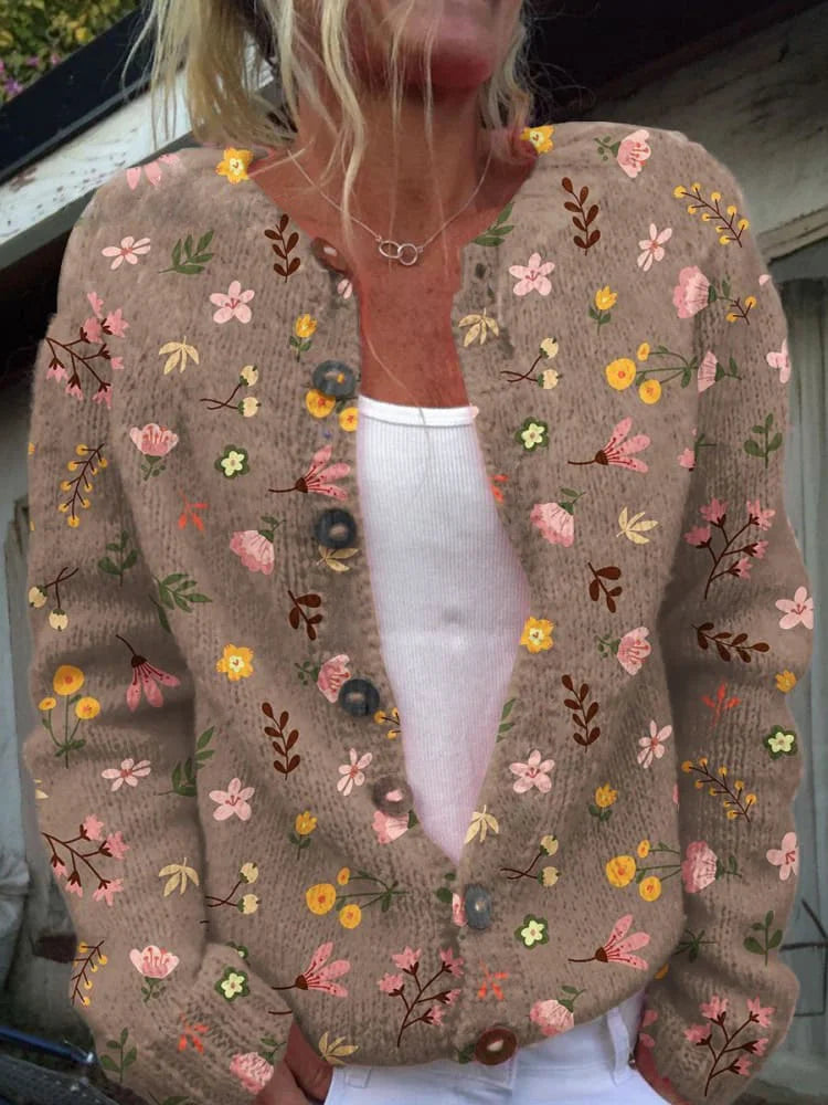 Bedrukt gebreid dames vest met kleine bloemetjes op taupe, met ronde hals en knoopsluiting
