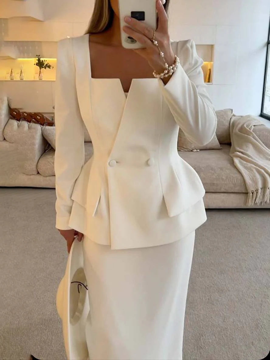 Tweedelige Kantoorset met Getailleerde Blazer en Lange Rok – Chic & Professioneel – Bérangie
