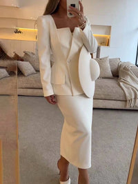 Tweedelige Kantoorset met Getailleerde Blazer en Lange Rok – Chic & Professioneel – Bérangie