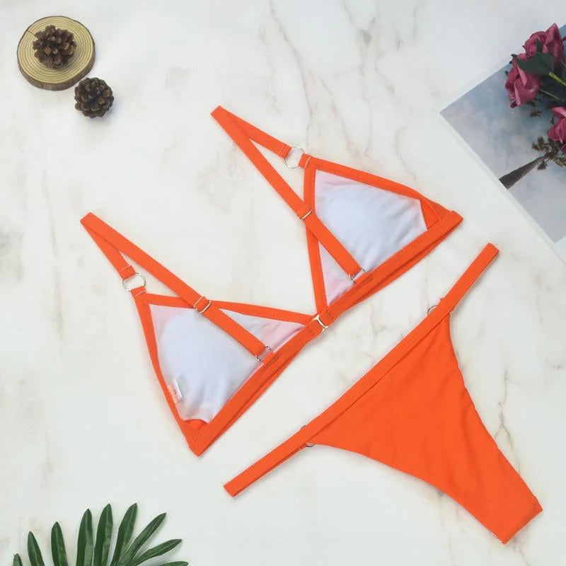 Dames triangel bikini met strikdetails – zomers & minimalistisch – Elvaré