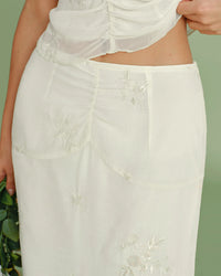 Abrikooskleurige Midi Rok met Borduursel en Ruches – Romantisch & Vrouwelijk – Birgit