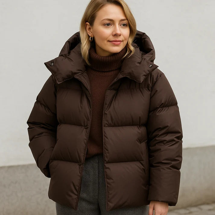 Boxy gewatteerde winterjas voor dames in bruin met capuchon en staande kraag