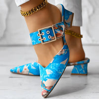 Pumps met Bloemenprint, Spitse Neus, Blokhak en Enkelbandje – Opvallend & Stabiel – Carolien