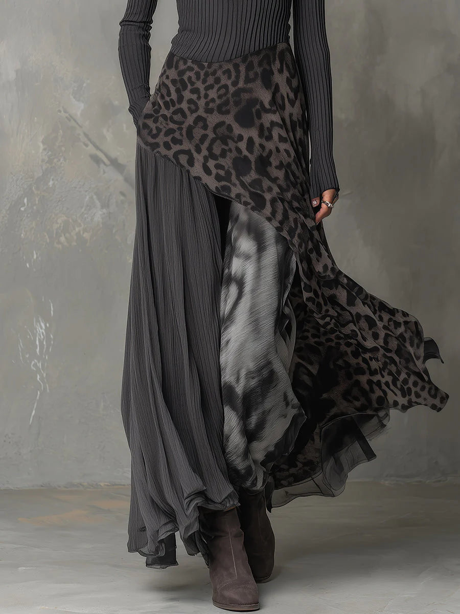 Boho Maxi Jurk met Luipaardprint en Asymmetrische Zoom – Gedurfd & Artistiek – Cassienne