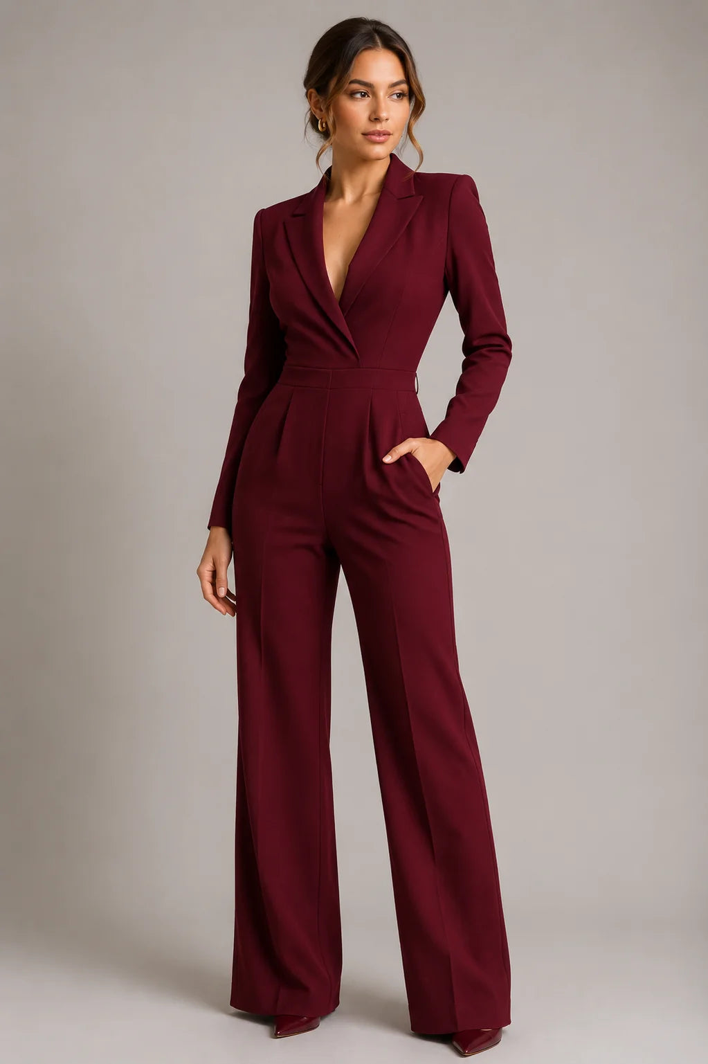 Bordeauxrode jumpsuit dames met revers en uitlopende pijpen