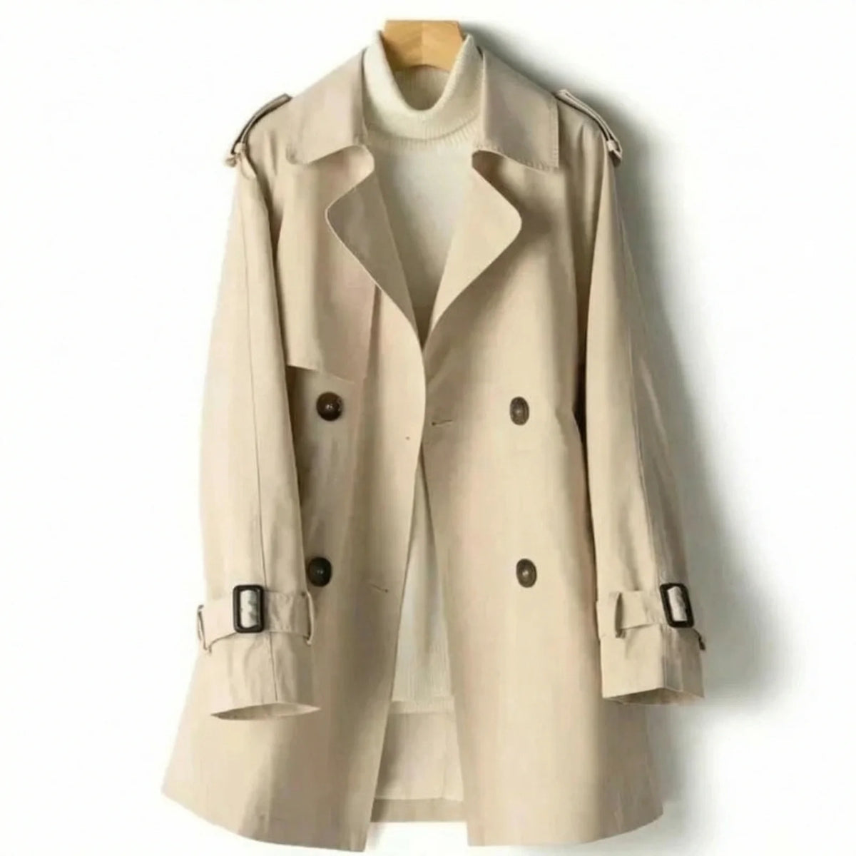 Achterzijde van dames trenchcoat met ceintuur en lange mouwen