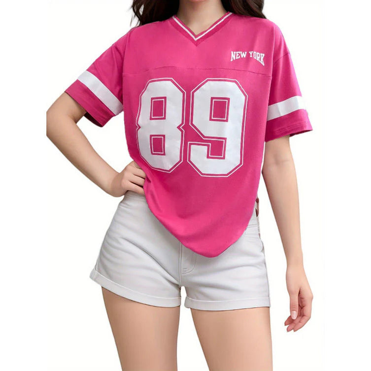 T-shirt met Varsity Print, Contrasterende Mouwen en Relaxed Fit – Sportief & Casual – Éliane
