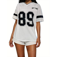 T-shirt met Varsity Print, Contrasterende Mouwen en Relaxed Fit – Sportief & Casual – Éliane