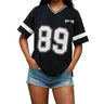 T-shirt met Varsity Print, Contrasterende Mouwen en Relaxed Fit – Sportief & Casual – Éliane