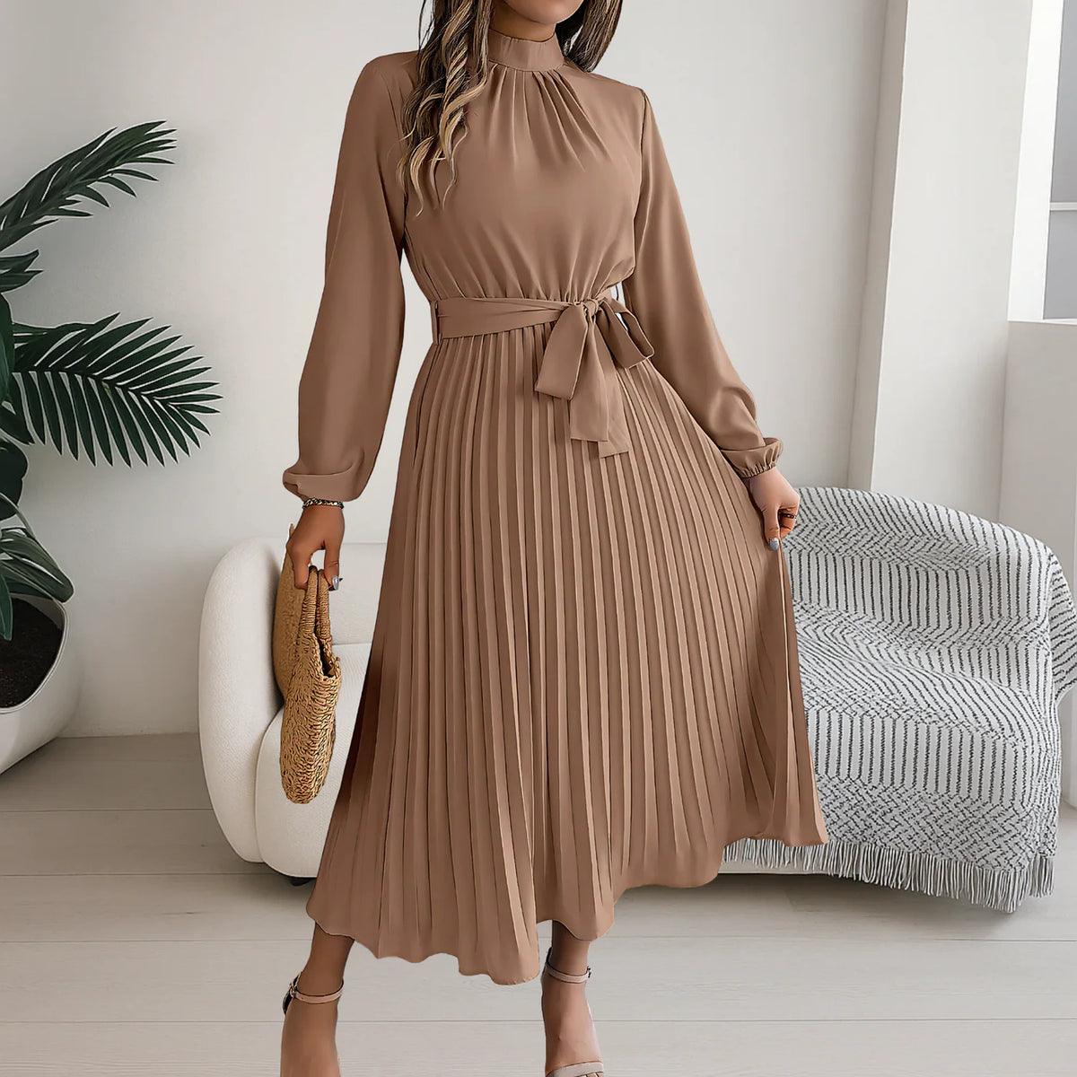 Dames Midi Jurk met Plissé Rok en Strikceintuur – Elegant & Tijdloos – Elvarisse