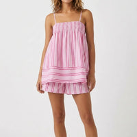 Tweedelige Set met Gesmokt Cami-topje en Relaxte Short – Luchtig & Zomers – Estrelle