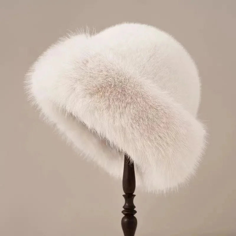 Witte faux fur muts dames met brede omgeslagen rand