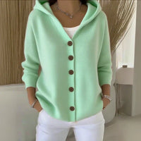 Groen dames vest met capuchon, lange mouwen en contrasterende knopen