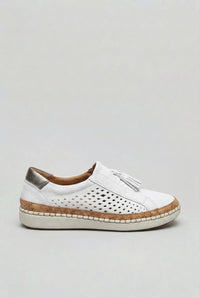 Witte dames instapsneakers in suèdelook met kwastjes