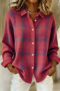 Geruit gebreid dames vest met overhemdkraag en knoopsluiting in roze