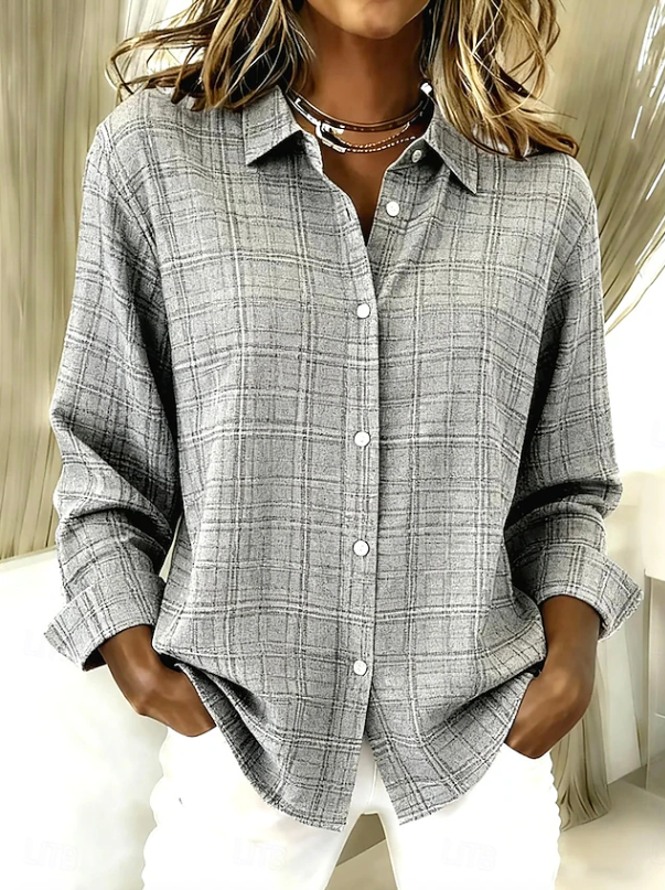 Geruite oversized dames blouse met overhemdkraag in grijs