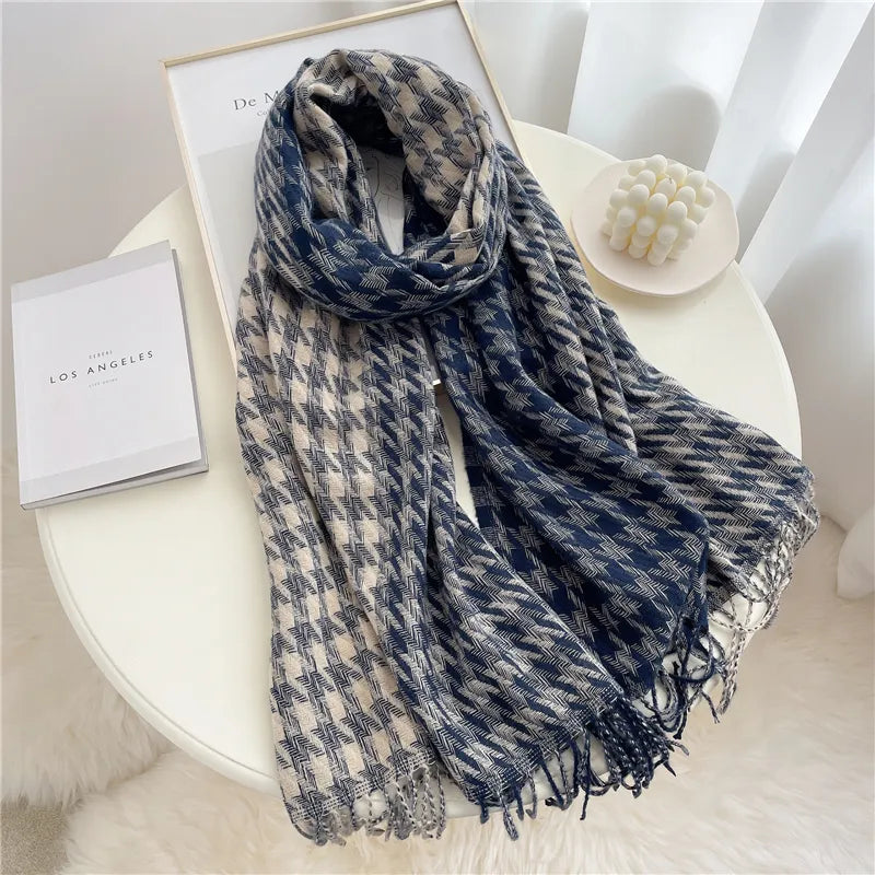 Brede sjaal dames met pied-de-poule ruit in marineblauw en crème