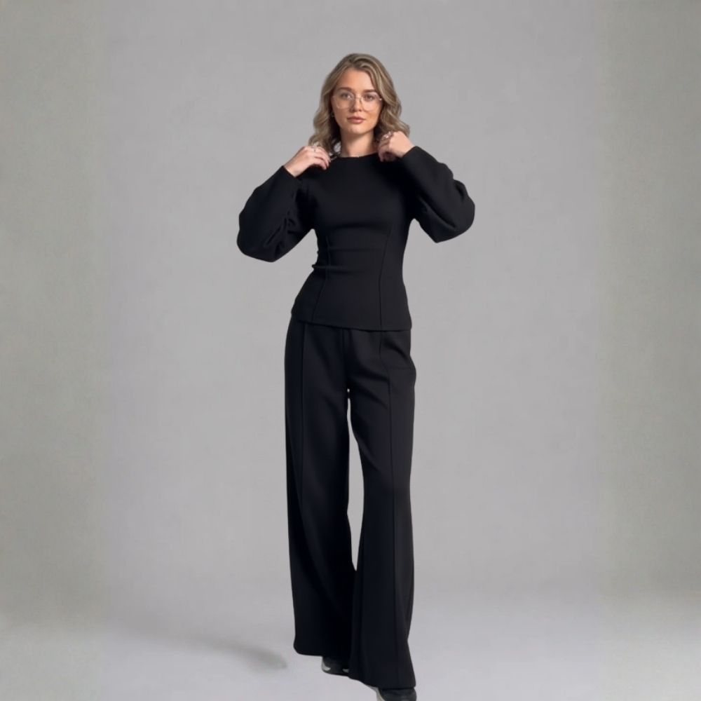Getailleerde loungeset dames in zwart met wijde broek