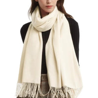 Glanzende pashmina sjaal voor dames in beige met korte franjes