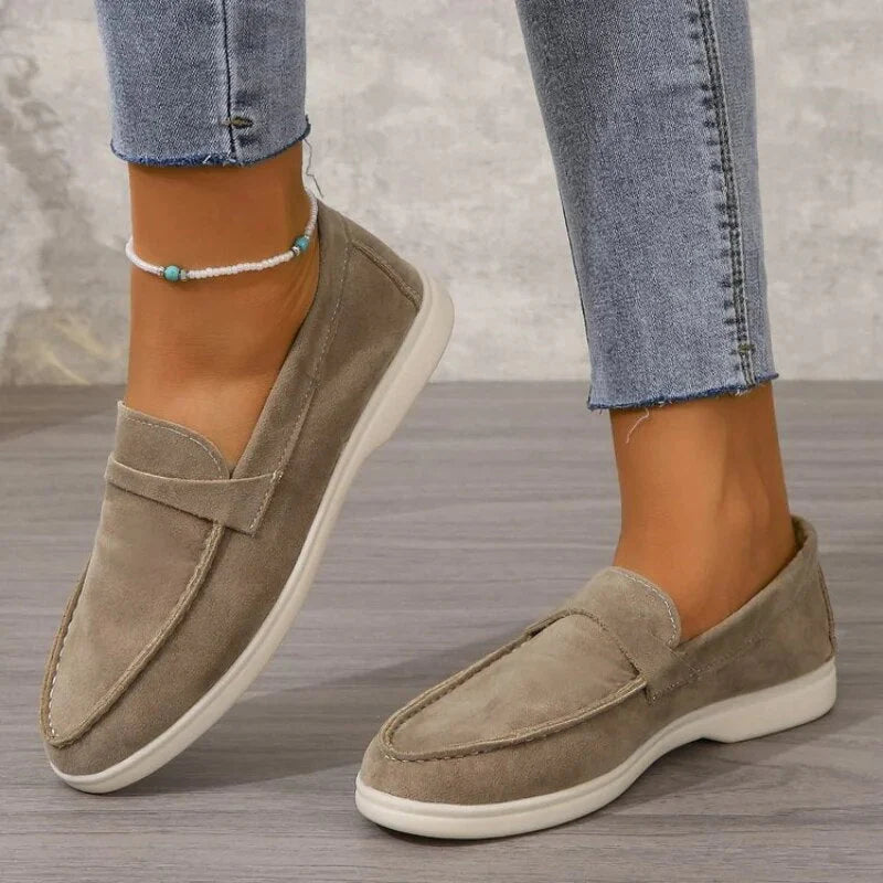 Suède Loafers met Verhoogde Hak en Instapmodel – Elegant & Comfortabel – Helena