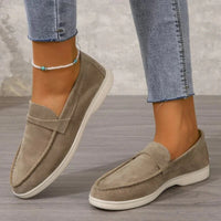 Suède Loafers met Verhoogde Hak en Instapmodel – Elegant & Comfortabel – Helena