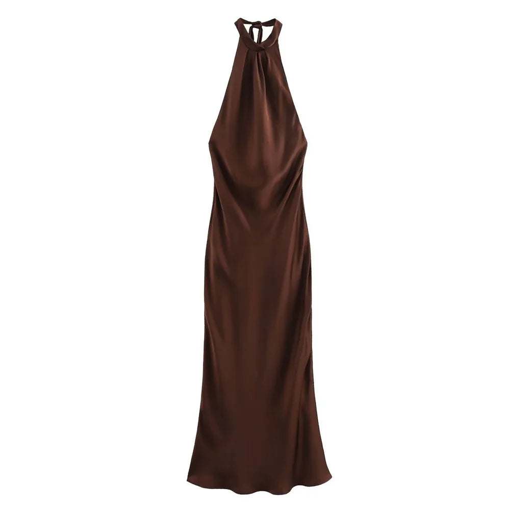 Bruine Halter Maxi Jurk met Satijnen Look en Open Rug – Elegant & Feestelijk – Hortense