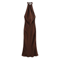 Bruine Halter Maxi Jurk met Satijnen Look en Open Rug – Elegant & Feestelijk – Hortense