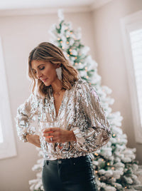 Blouse met Pailletten, V-hals en Lange Mouwen – Glamoureus & Feestelijk – Ilse
