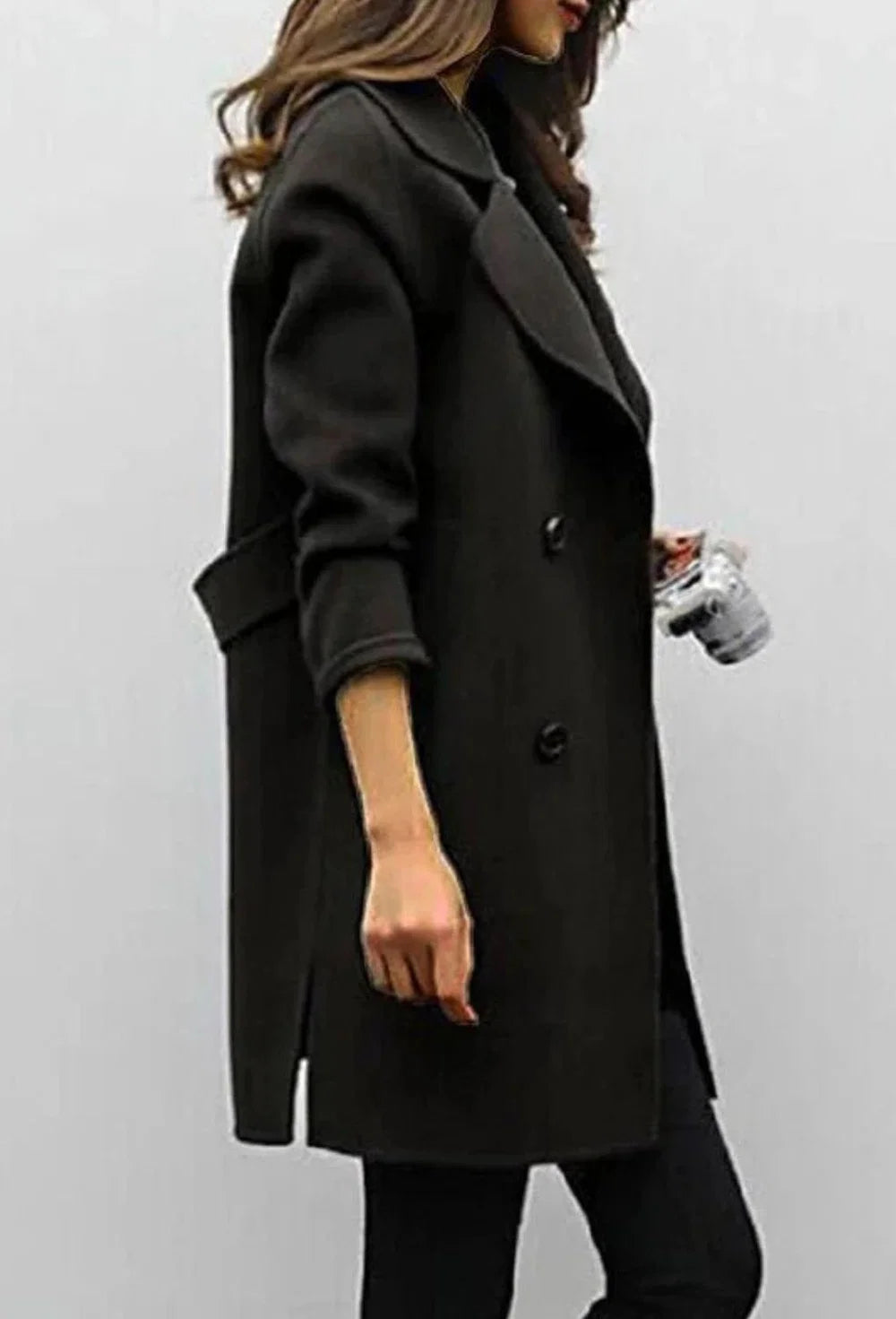 Zwarte lange trenchcoat dames, zijaanzicht