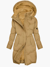Lange dames winterjas met bontgevoerde capuchon en trekkoordtaille in camel