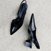 Slingback Hakken met Blokhak, Spitse Neus en Gevormd Voetbed – Elegant & Stabiel – Léonelle