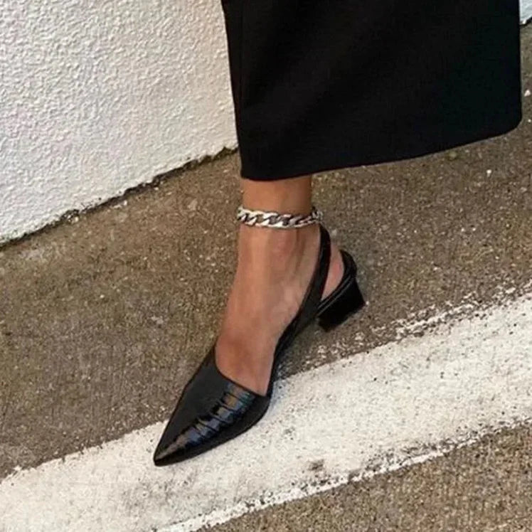 Slingback Hakken met Blokhak, Spitse Neus en Gevormd Voetbed – Elegant & Stabiel – Léonelle