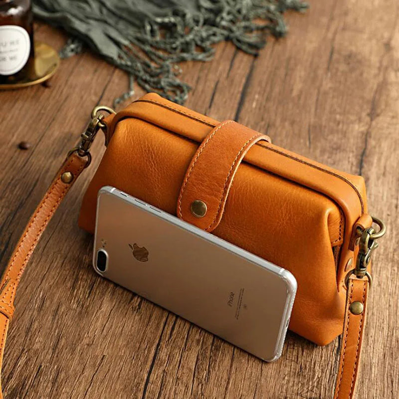 Dames leren crossbody tas met verstelbare schouderband – tijdloos & elegant – Valéssine