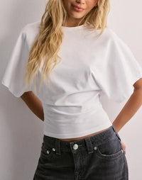 Crop Top met Wijde Mouwen en Geplooide Voorkant – Speels & Vrouwelijk – Linde