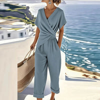 Jumpsuit met Korte Mouwen, V-hals en Overslagtaille – Stijlvol & Vrouwelijk – Lucianne