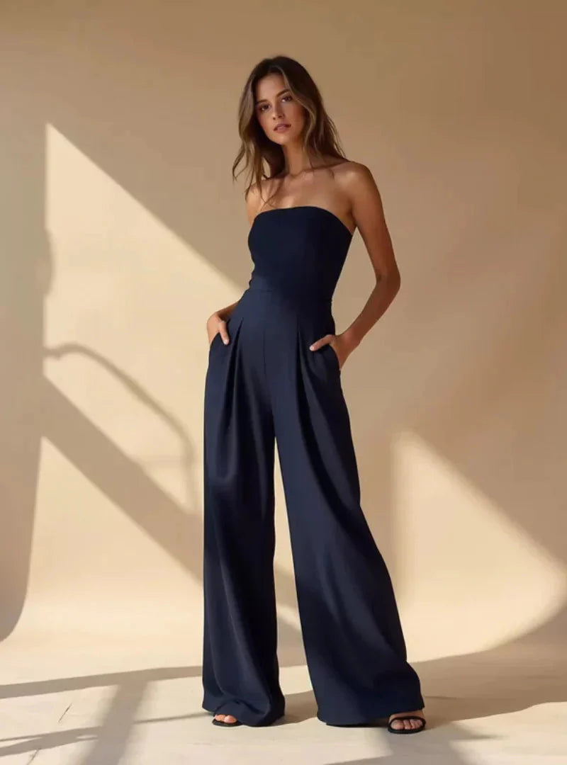 Strapless Jumpsuit met Wijde Pijpen en Getailleerde Snit – Elegant & Verfijnd – Maëlla