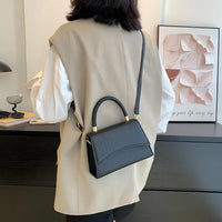 Elegante Handtas met Bovenhandvat en Crossbodyband – Tijdloos & Praktisch – Margot
