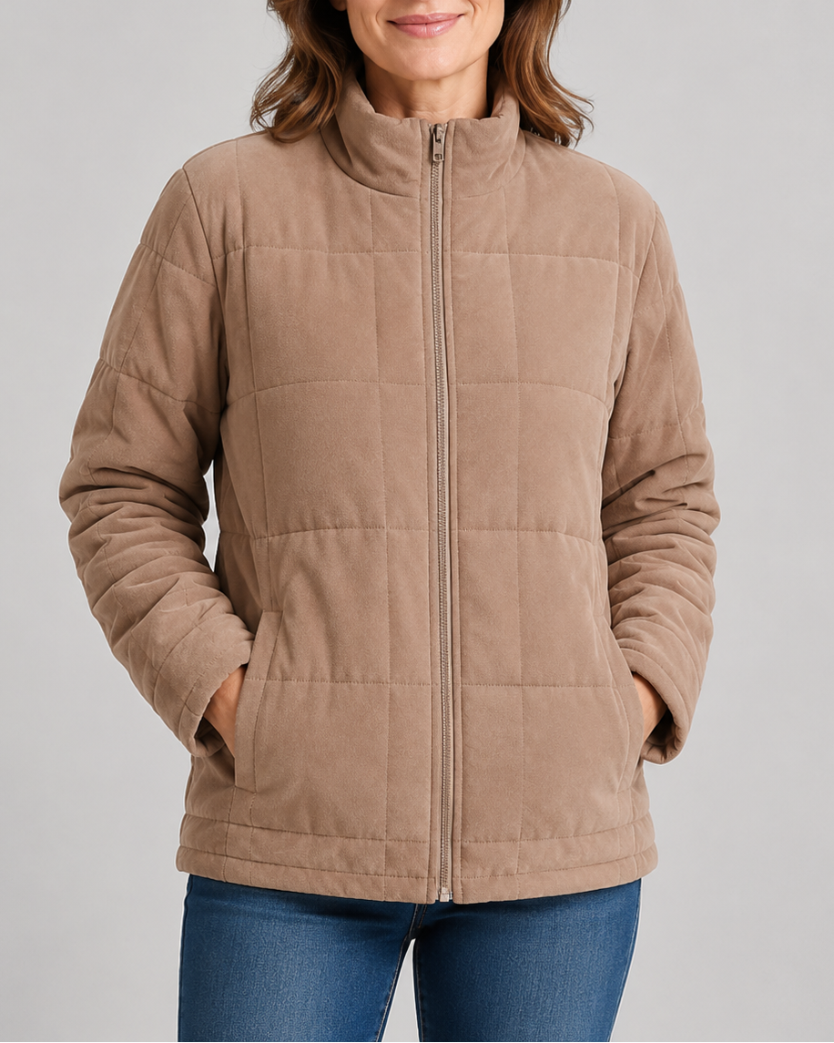 Mat gewatteerd dames jack met blokstiksels en staande kraag in camel, voorkant met rits dicht
